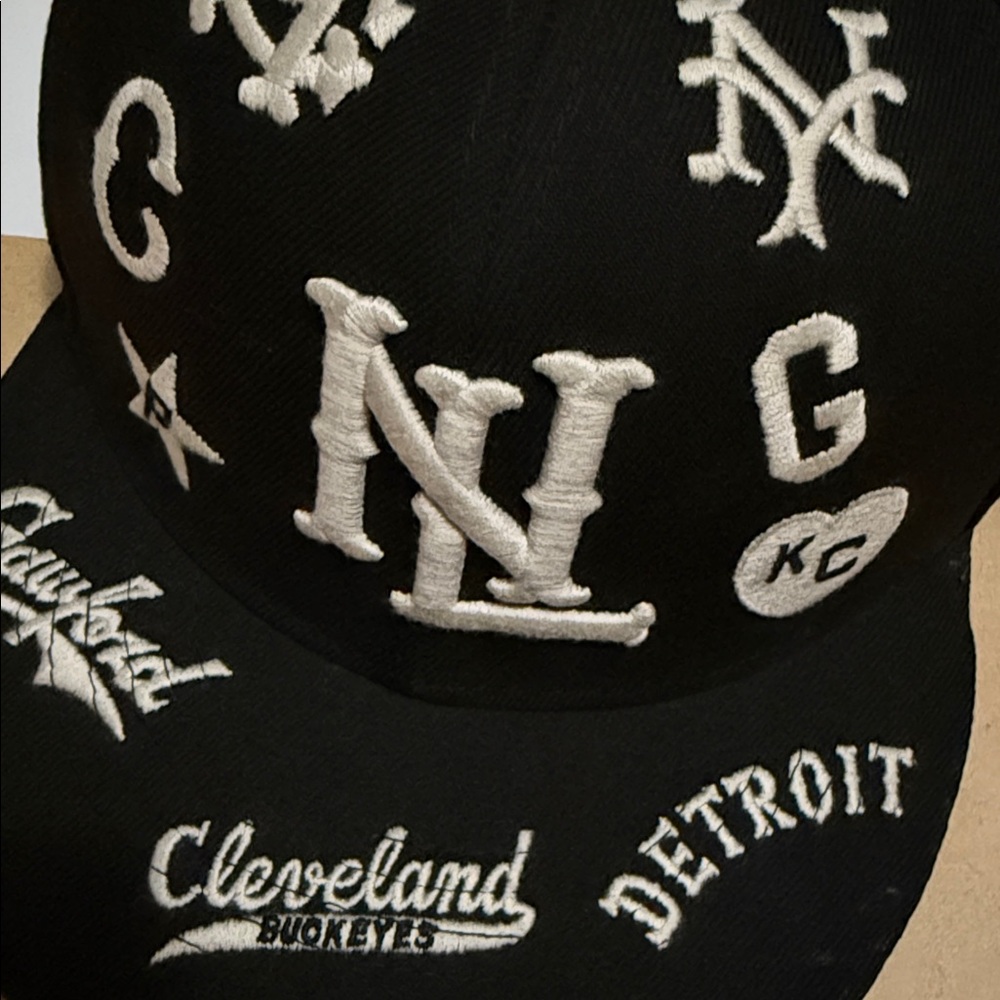 ⚾️ ⚫️ • Ebbets Field Flannels x OG Vibes • 🕶️ ⚾️